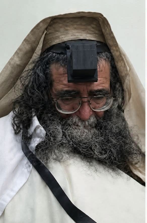 This is a sad day of mourning. The Kabbalist Rabbi Amos Guetta one of the 36 Tzaddikim (possibly) of our generation passed away, just before the 17th of Tammuz.